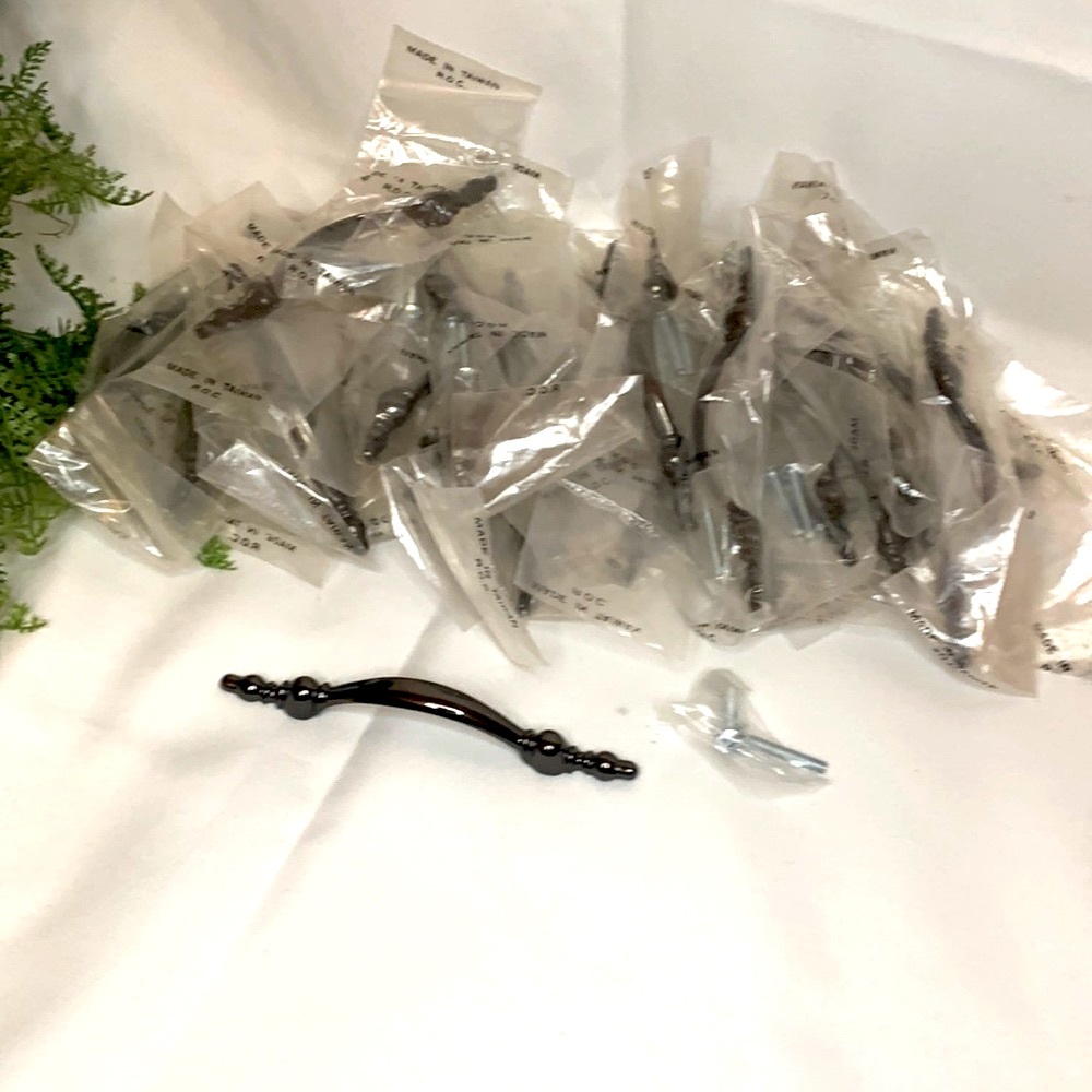 Set of 25 NEW IN BAG, SHINY BLACK 5 1/8” drawer pulls with 3” centers